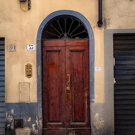 Cozy In San Frediano * Florence